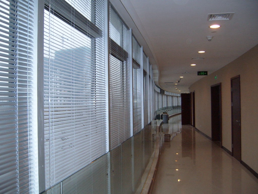 S4300037.jpg